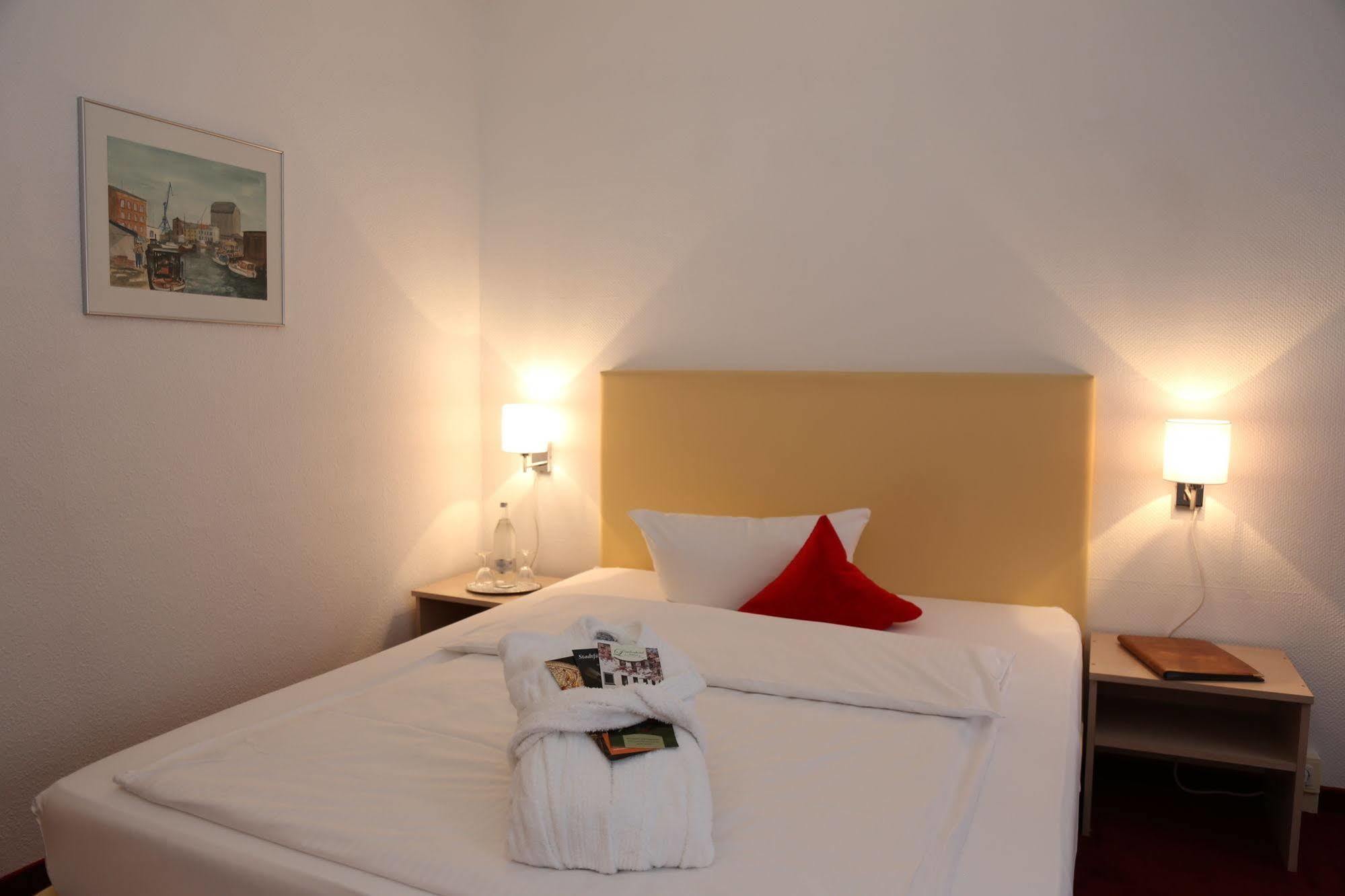 Lindenhotel Stralsund Eksteriør billede